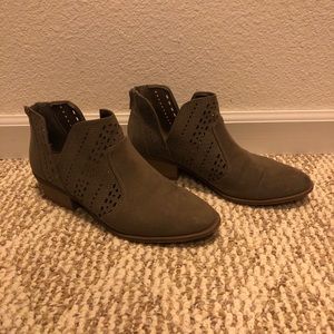 Francessa’s booties!